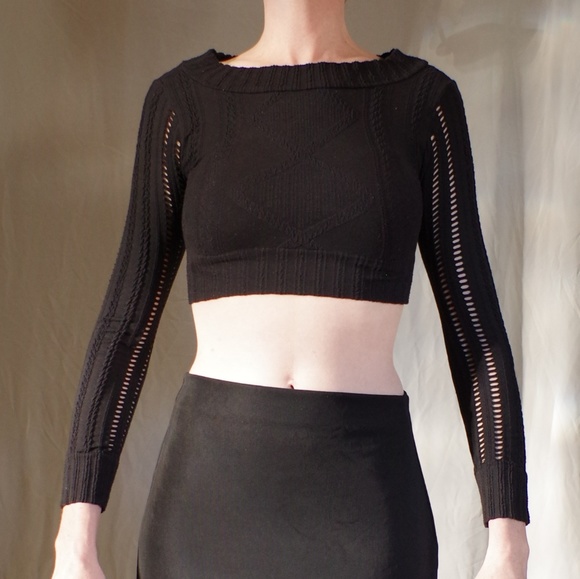 Top - Picture 2 of 2